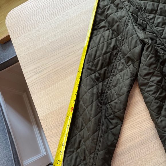 Burberry Olive Quilted Jacket - Picture 6 of 10